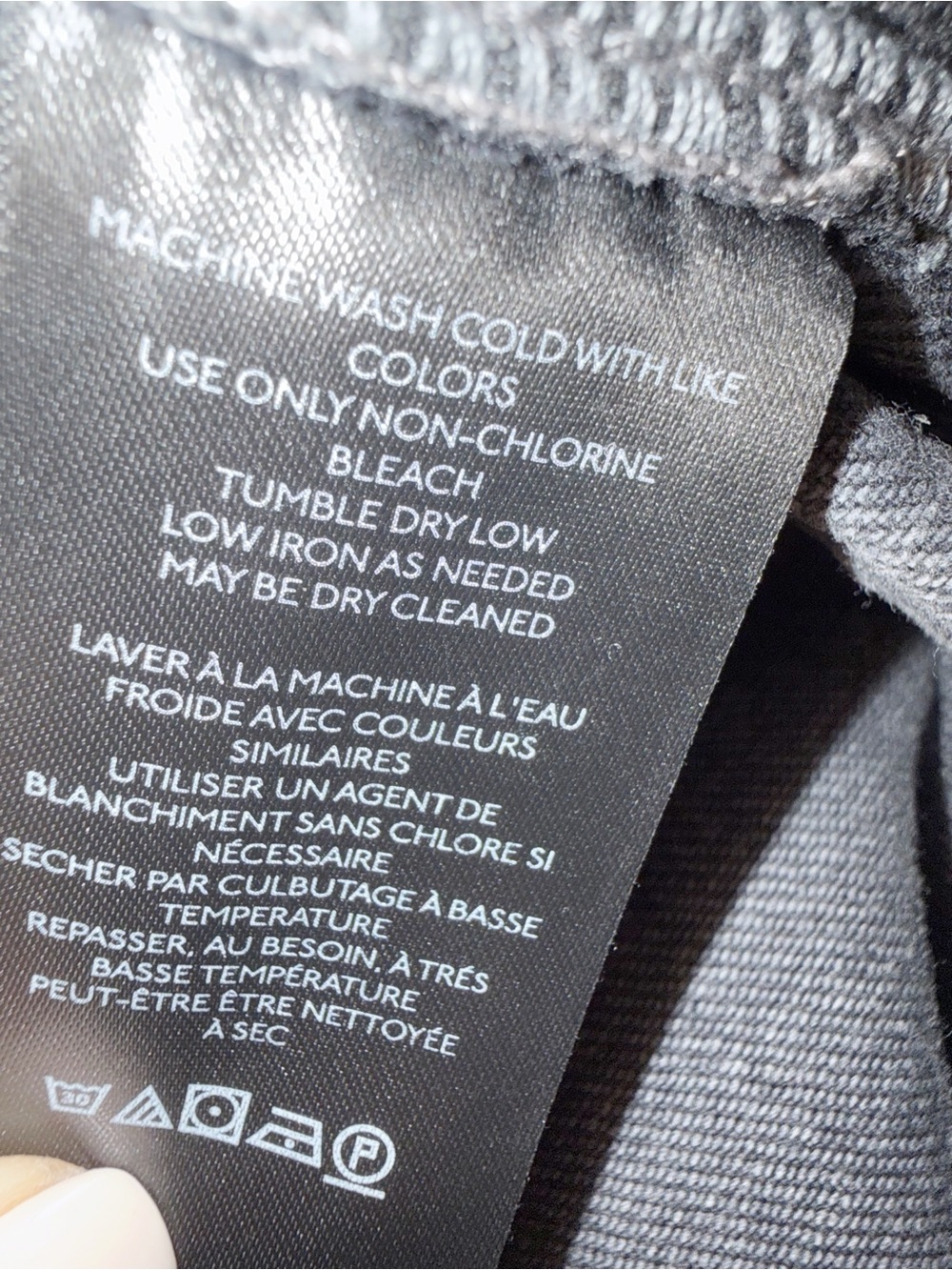 WE THE FREE Olsen Cuffed Cropped Barrel Jeans in Black Wash size 26 - Picture 12 of 14